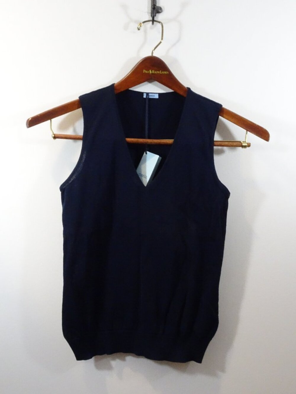 Malo Women Dark Blue V-Neck Sweater 100% Cotton Sleeveless Size 38 NEW Classic